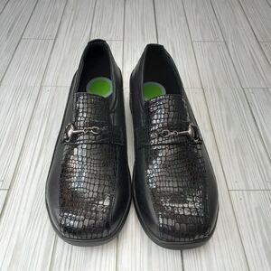 Aetrex Leather Crocodile Embossed Print Loafers